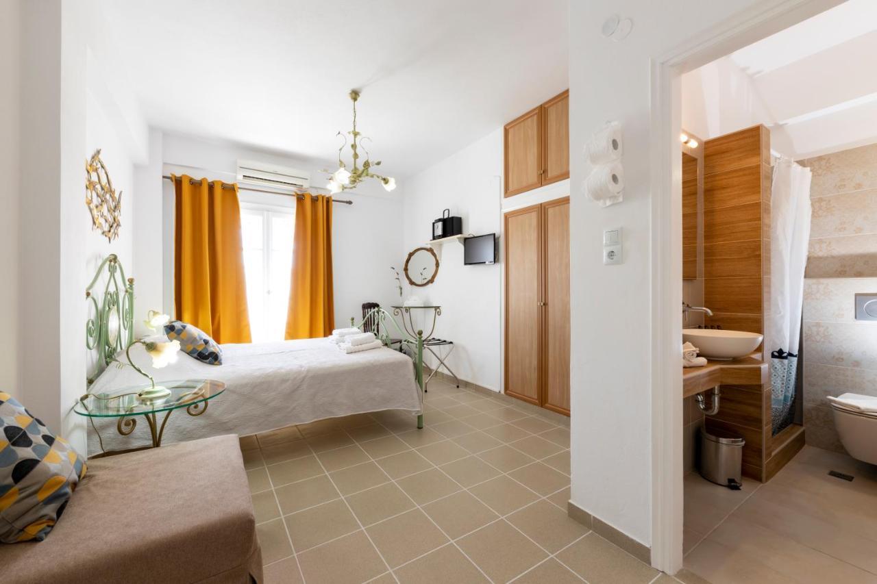 Pension Moschoula Platis Gialos  Exterior photo